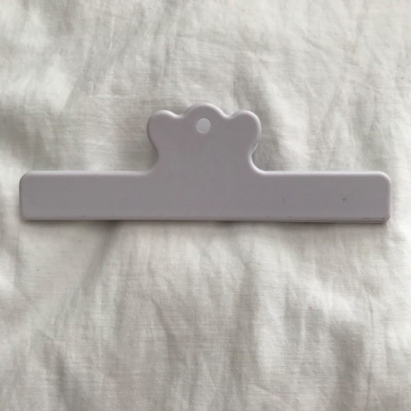 Music Paper Clip Sheet Music Holder On Stand Scales Black White Treble Clef - Picture 7 of 12